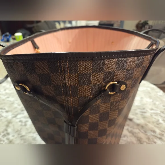 Louis Vuitton Neverfull MM Damier Ebene Rose Ballerine - Picture 6 of 16